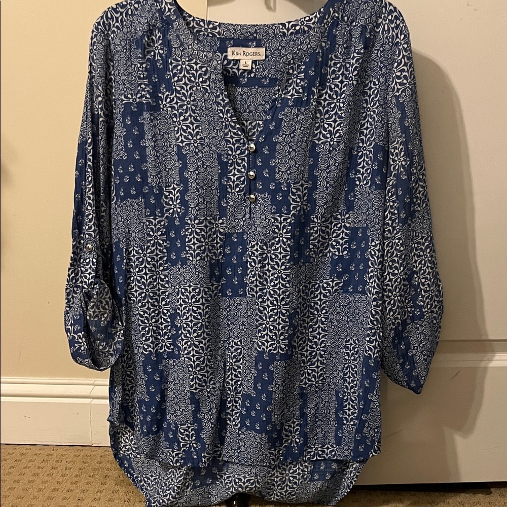 Kim Rogers Blue and White Patterned Blouse